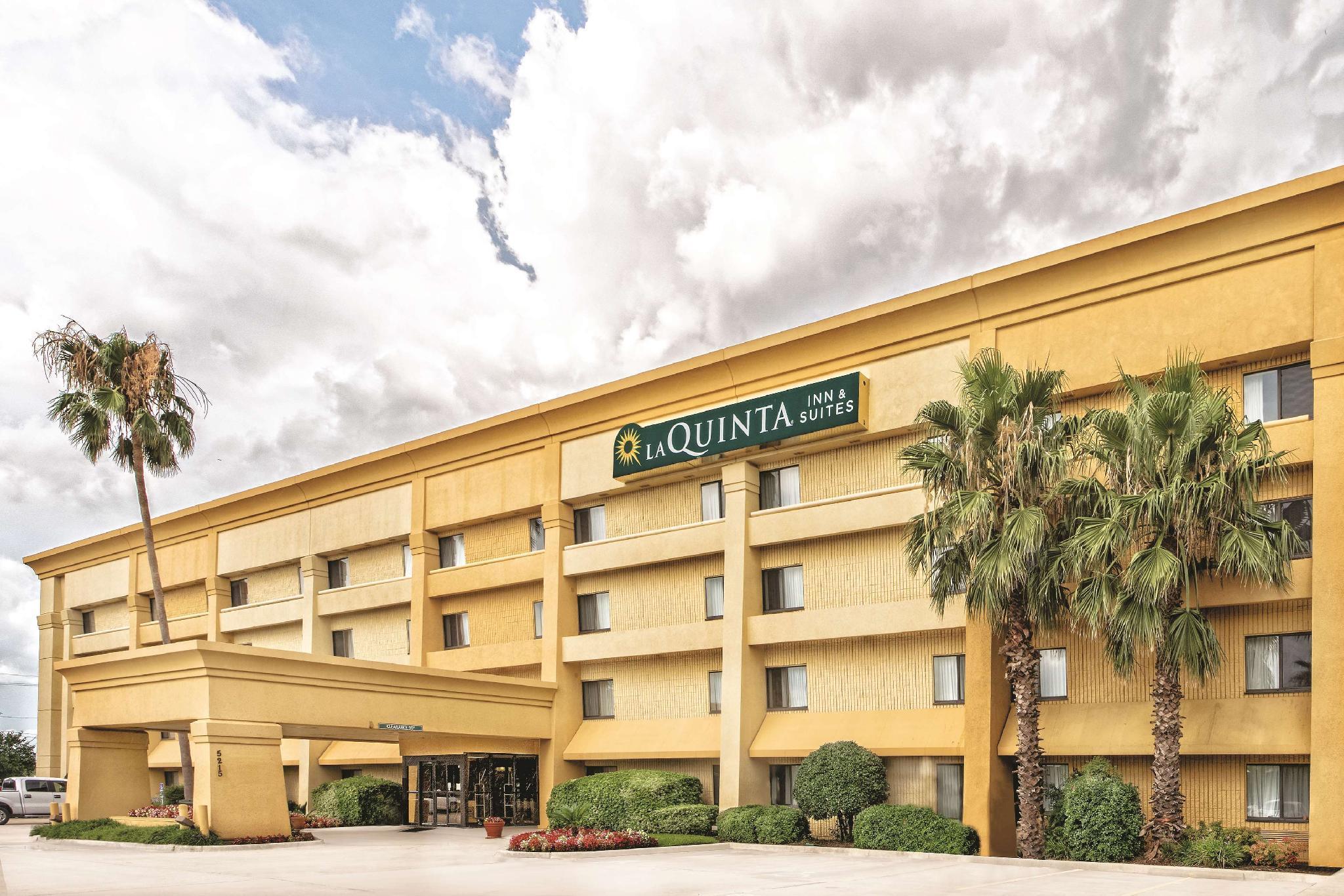 Отель La Quinta By Wyndham Houston Baytown East Экстерьер фото